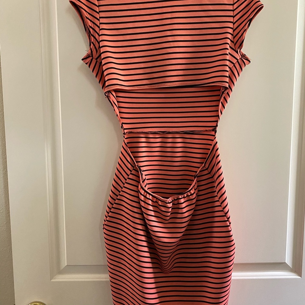 Super Cute Coral/Orange Black Stripe Dress! - Picture 2 of 2